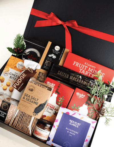 A Grand Christmas Gift Hamper