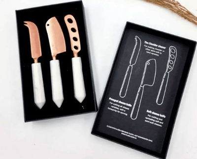 Champagne & Treats Luxury Picnic Hamper for Mum