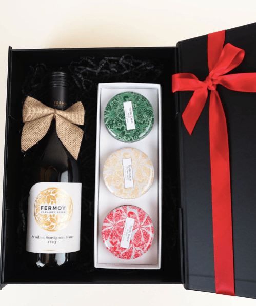 Christmas Wine & Candles Gift Hamper & Gift Baskets | Australia Wide ...