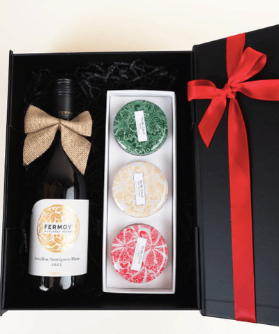 Christmas Wine & Candles Gift Hamper
