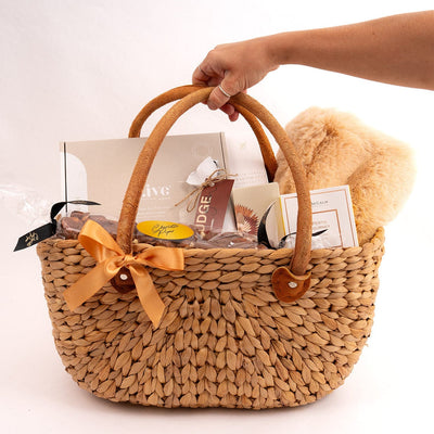 Luxury Gift Basket for Her – Comfort & Home Hamper